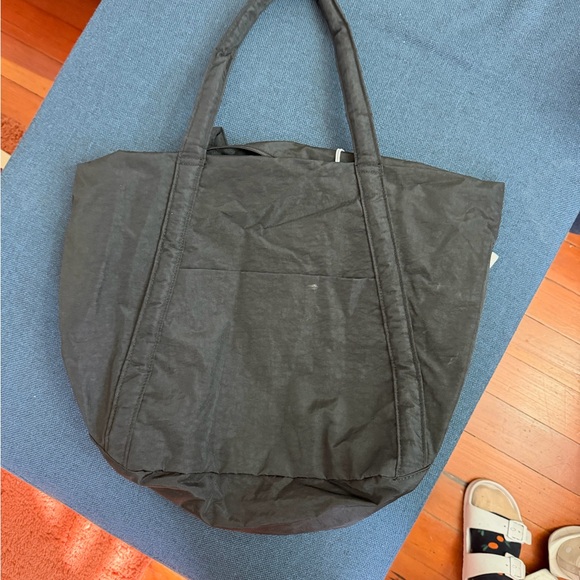 BAGGU Cloud Bag Black Nylon with Long Straps - Picture 3 of 4